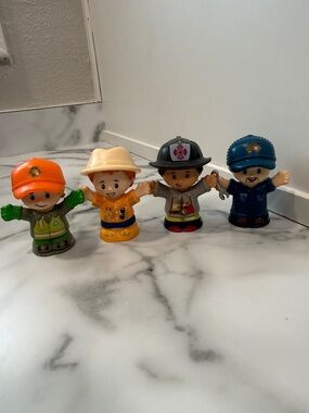 Fisher-Price Little People Rescue Friends Set - Orange, Yellow, Black, Blue